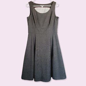 H&M Grey Fit & Flair Scoop Neck Dress Burgundy Polka Dot Lining Size 8